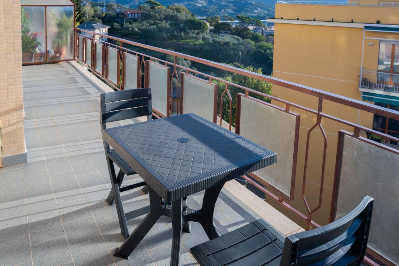 093 - Casa Panorama, Vista Mare E Vista Portofino, 500 Metri Centro Di Chiavari, Posto Auto Gratis Incluso Apartment Luaran gambar