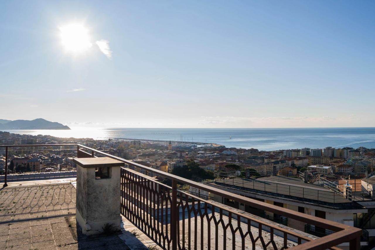 093 - Casa Panorama, Vista Mare E Vista Portofino, 500 Metri Centro Di Chiavari, Posto Auto Gratis Incluso Apartment Luaran gambar