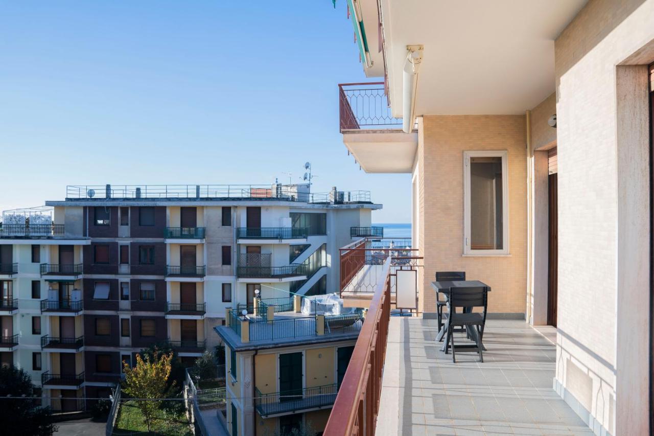 093 - Casa Panorama, Vista Mare E Vista Portofino, 500 Metri Centro Di Chiavari, Posto Auto Gratis Incluso Apartment Luaran gambar